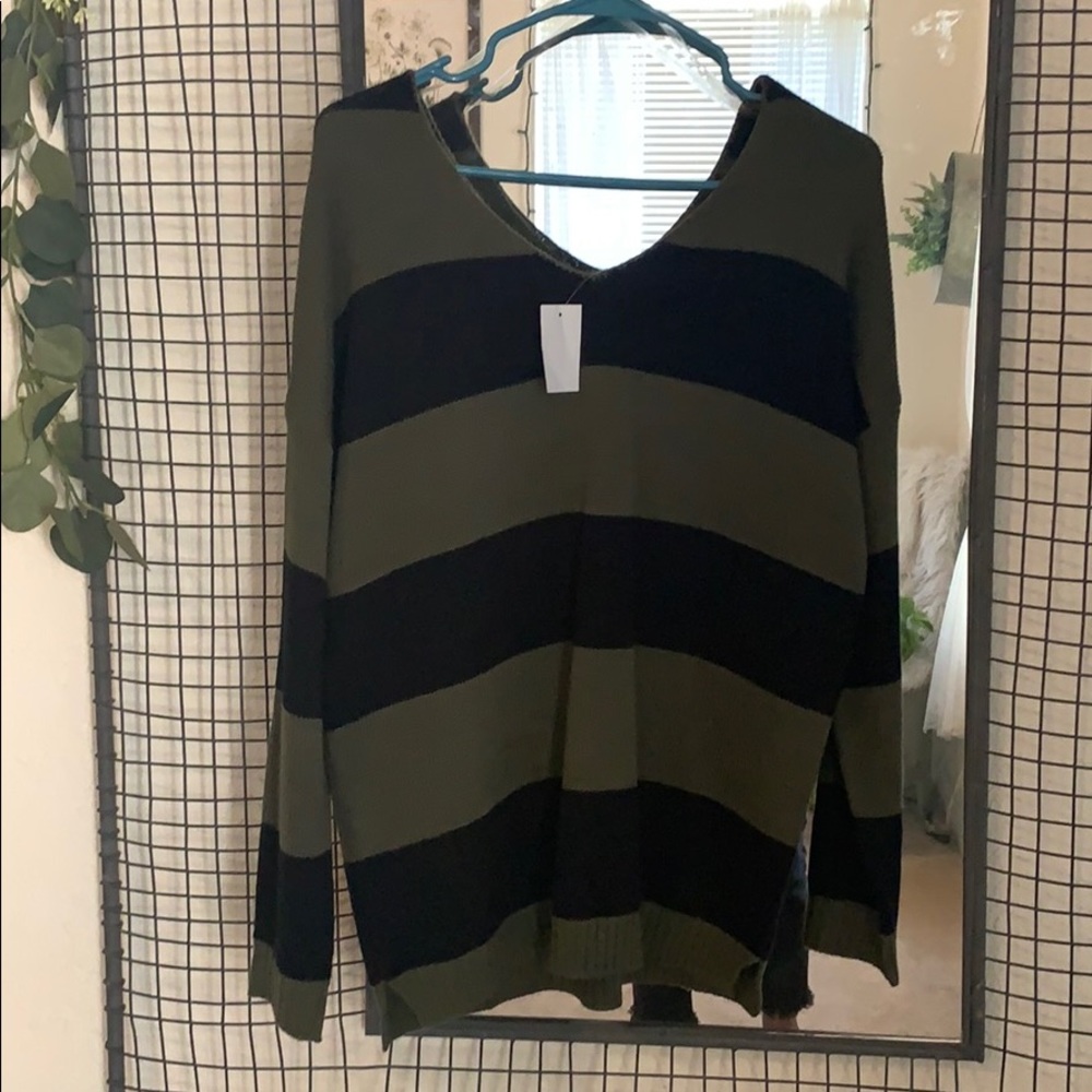 Black/Olive Charlotte Russe Oversized Sweater NWT
